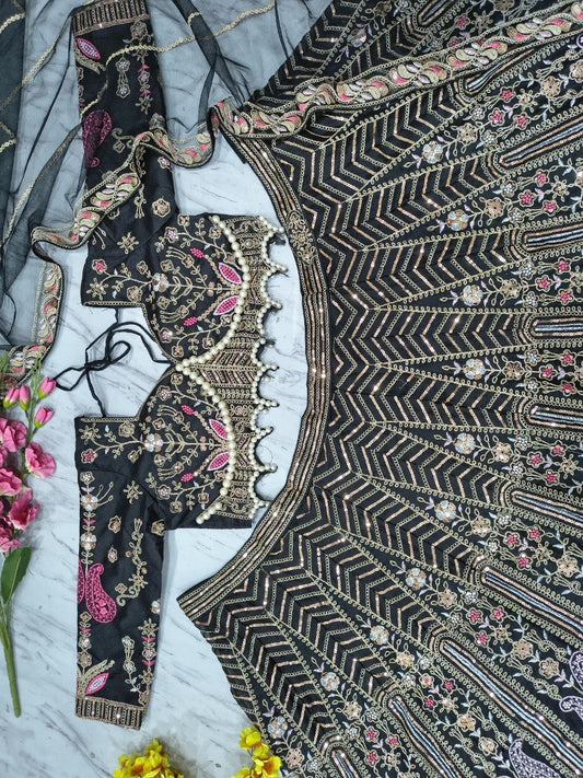 Lehenga broderies et sequins noir Inspiration Designer COLLECTION ANYAA