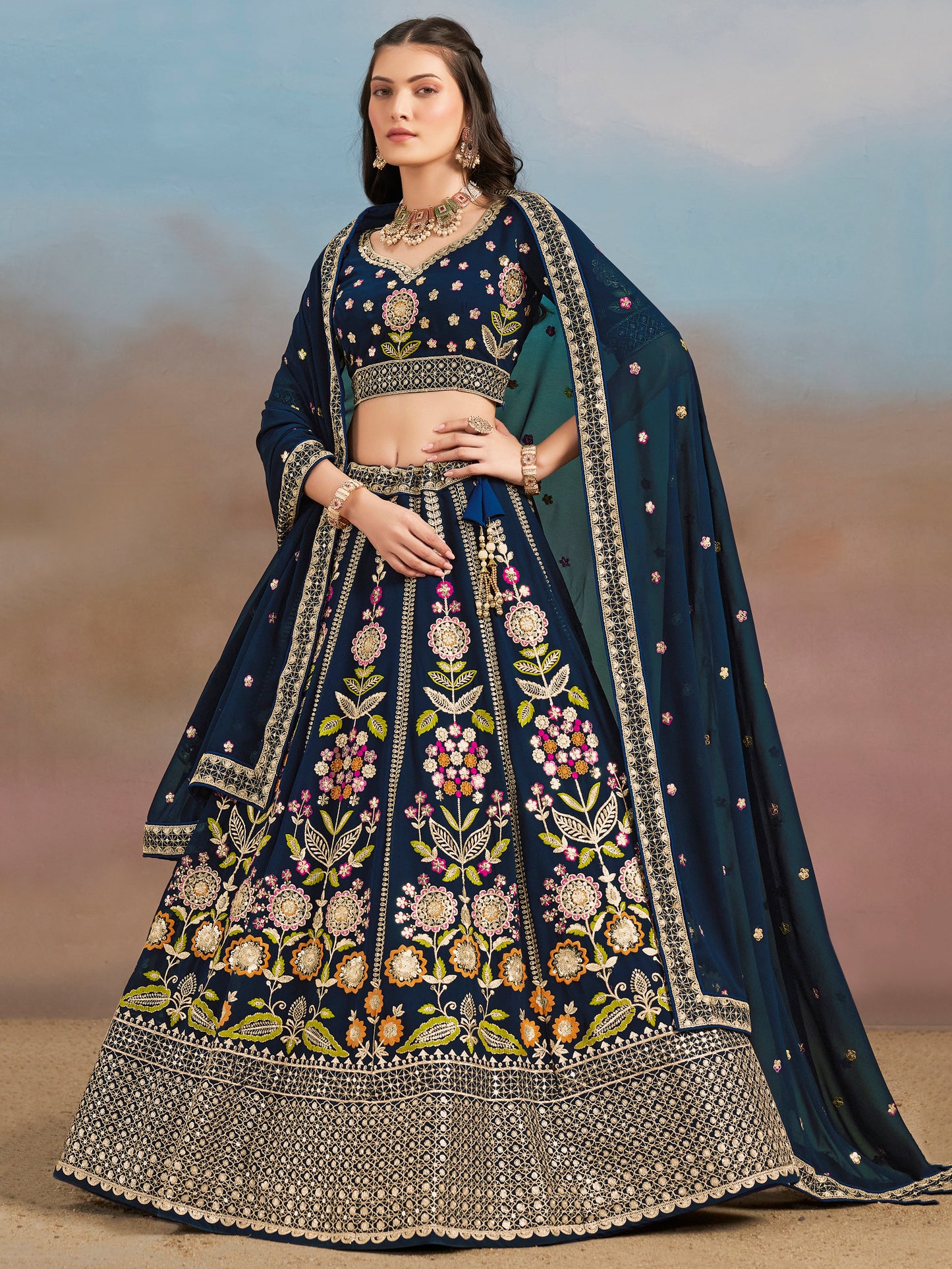Rosa 3-teiliges Lehenga-Jacken-Set (Koti) mit Stickdetails