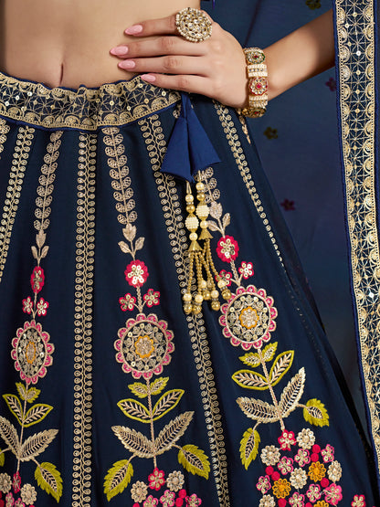 Rosa 3-teiliges Lehenga-Jacken-Set (Koti) mit Stickdetails