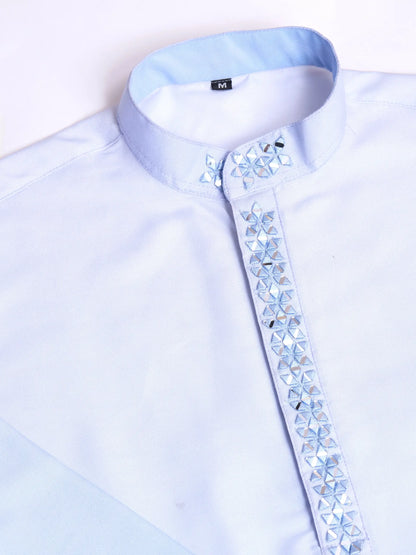 Himmelblaues Kurta mit Spiegelstickerei und Dupatta