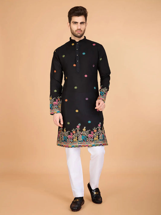 Schwarzes Seiden-Kurta mit Fadenstickerei und Pailletten