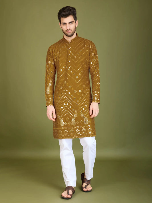 Dunkelgelbes Kurta aus reinem Viskose mit Fadenstickerei und Pailletten