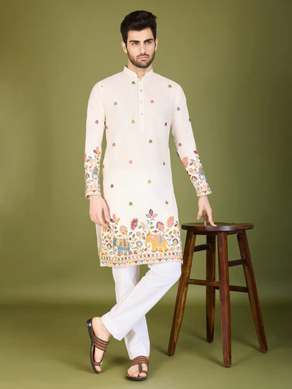 Weiße Baumwoll-Kurta mit Fadenstickerei und Pailletten