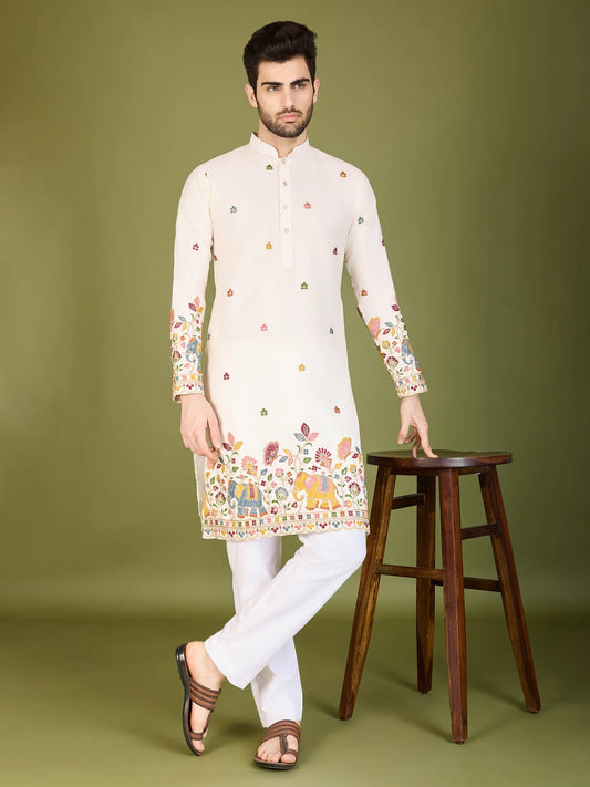 Weiße Baumwoll-Kurta mit Fadenstickerei und Pailletten