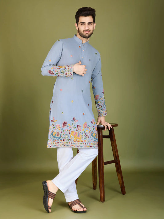 Himmelblaue Baumwoll-Kurta mit Fadenstickerei und Pailletten
