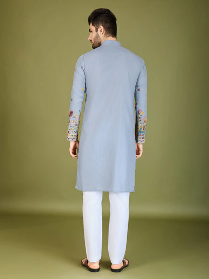 Himmelblaue Baumwoll-Kurta mit Fadenstickerei und Pailletten