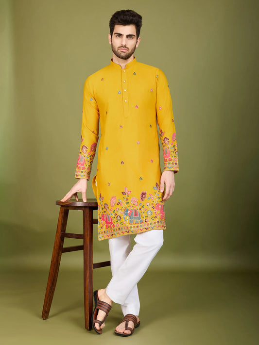 Gelbe Baumwoll-Kurta mit Fadenstickerei und Pailletten