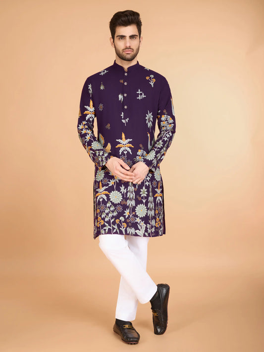 Lilafarbene Kurta aus Viskose mit Fadenstickerei und Pailletten