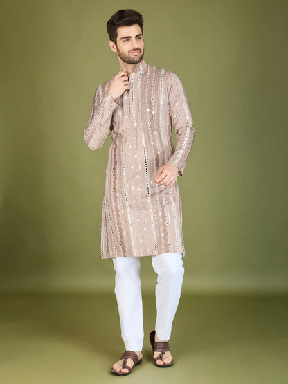 Kurta Ivoire et Crème en Viscose avec Broderies Artisanales et Sequins