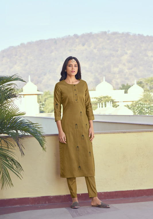 Wunderschönes langes Kurta aus Seide in Schwarz und Bronze
