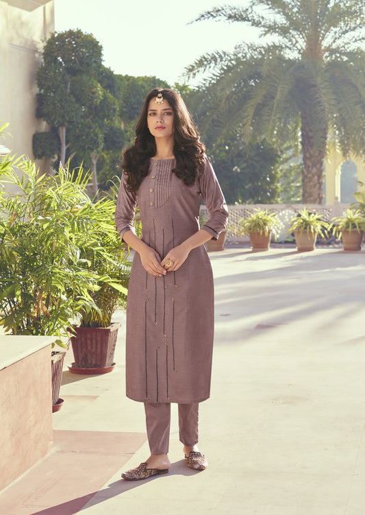 Wunderschönes langes Kurta aus Seide in Schwarz und Bronze