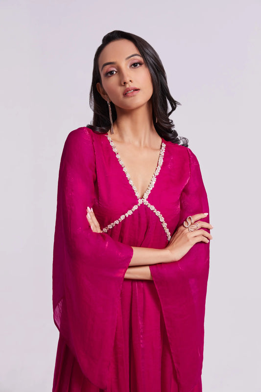 Rosa Salwar-Anzug aus reinem Organza mit Handarbeit