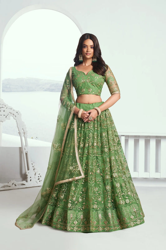 Lehenga Choli vert clair en résille avec broderie au fil de coton et sequins COLLECTION CHANDRALEKHA