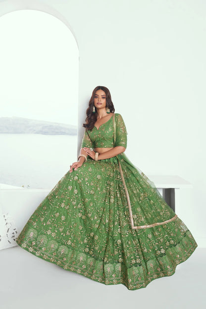Lehenga Choli vert clair en résille avec broderie au fil de coton et sequins COLLECTION CHANDRALEKHA