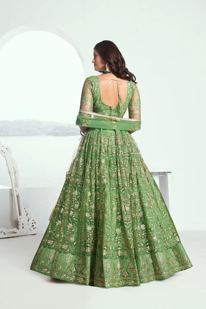 Lehenga Choli vert clair en résille avec broderie au fil de coton et sequins COLLECTION CHANDRALEKHA