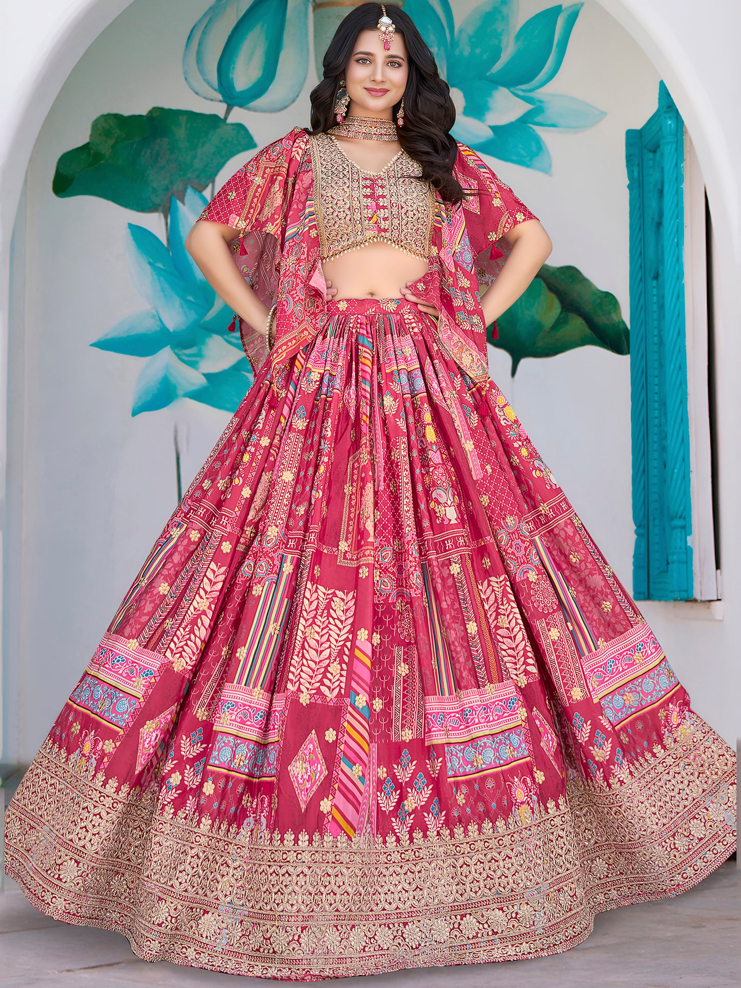 Eleganter rosa-grauer Braut-Lehenga mit Zarkan-Stickerei und Pailletten