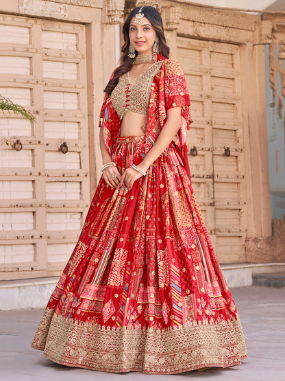 Eleganter rosa-grauer Braut-Lehenga mit Zarkan-Stickerei und Pailletten
