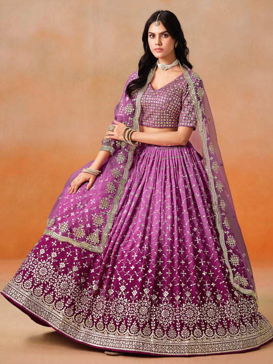 Rosa 3-teiliges Lehenga-Jacken-Set (Koti) mit Stickdetails