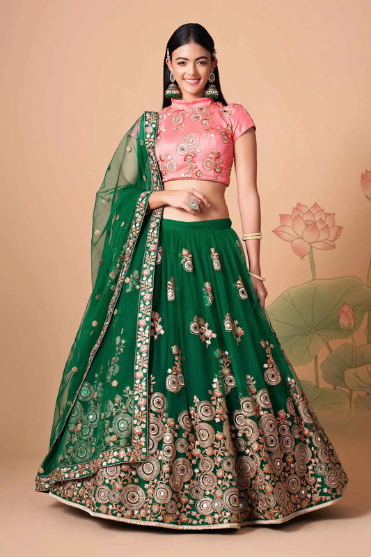 Lehenga vert et rose en filet doux avec broderie au fil, zari, dori et sequins avec travail de miroir
