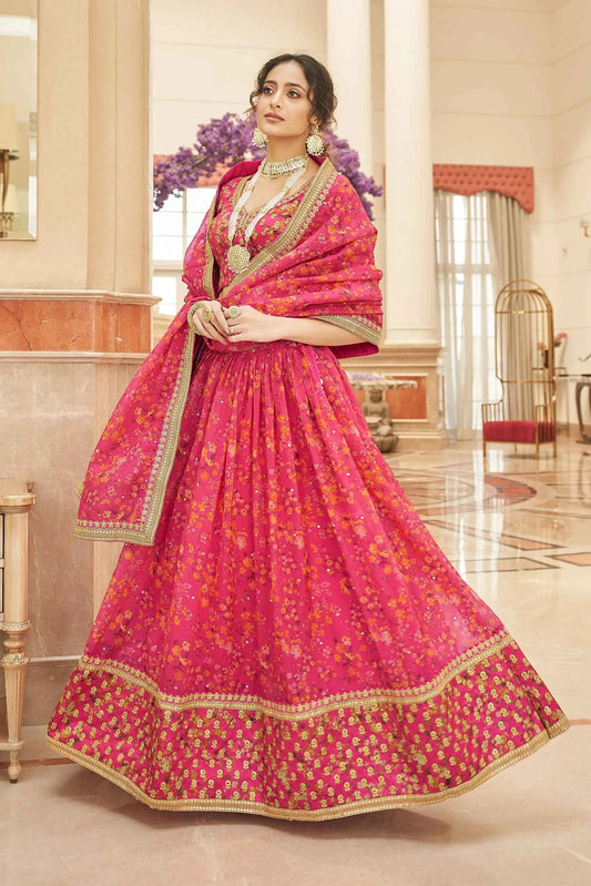 Designer Lehenga Organza Floral Pink mit Fadenstickerei, Zari, Dori und Pailletten KAMYA COLLECTION DESIGNER INSPIRATION