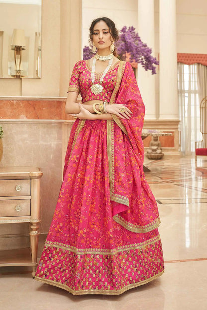 Designer Lehenga Organza Floral Pink mit Fadenstickerei, Zari, Dori und Pailletten KAMYA COLLECTION DESIGNER INSPIRATION