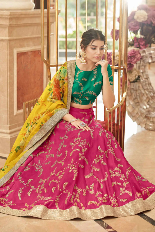 Designer Lehenga Choli aus Kunstseide in leuchtenden Farben Pink, Gelb und Grün mit Fadenstickerei, Zari, Dori und Pailletten KAMYA COLLECTION DESIGNER INSPIRATION