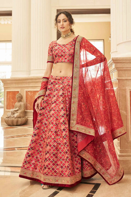Designer-Lehenga in Kastanienbraun mit Fadenstickerei, Zari, Dori und Pailletten und Dupatta, KAMYA-KOLLEKTION, DESIGNER-INSPIRATION