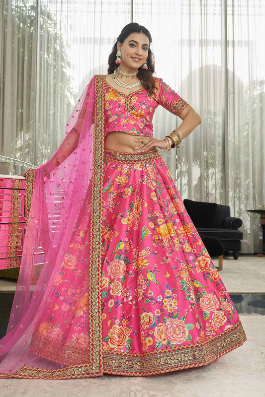 Lehenga choli en soie artificielle rose fuchsia avec imprimé floral digital, broderie dori, sequins et pierres