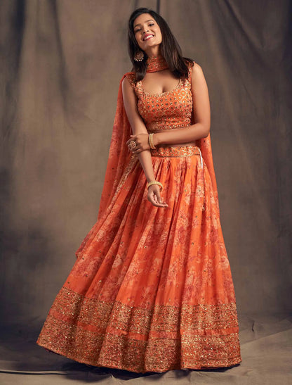 Lehenga en Organza à Imprimé Floral Orange avec Travaux de Sequins