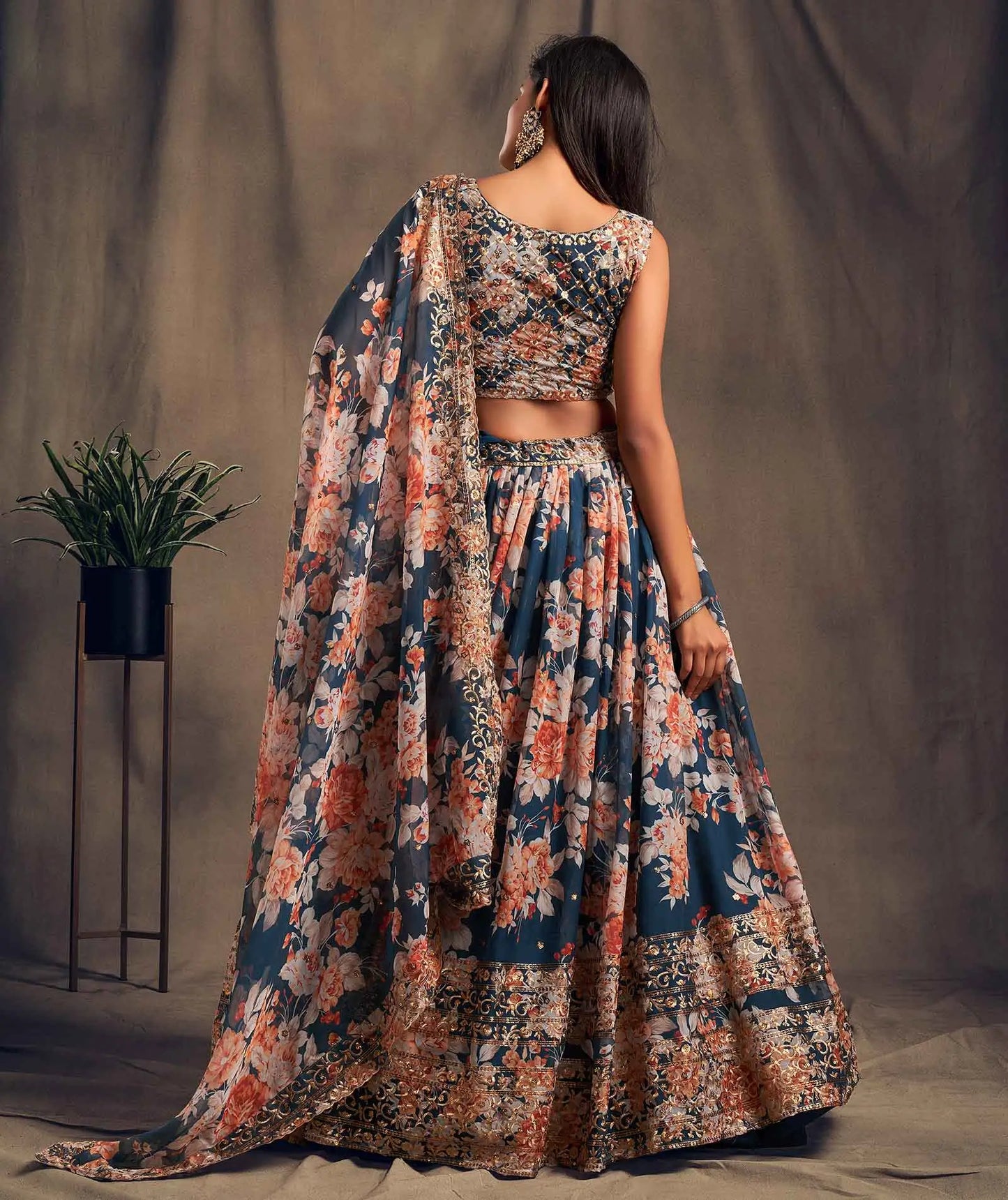 Lehenga en Organza à Imprimé Floral Bleu-vert avec Travaux de Sequins