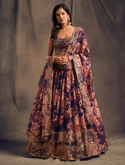 Lehenga en Organza à Imprimé Floral violet avec Travaux de Sequins