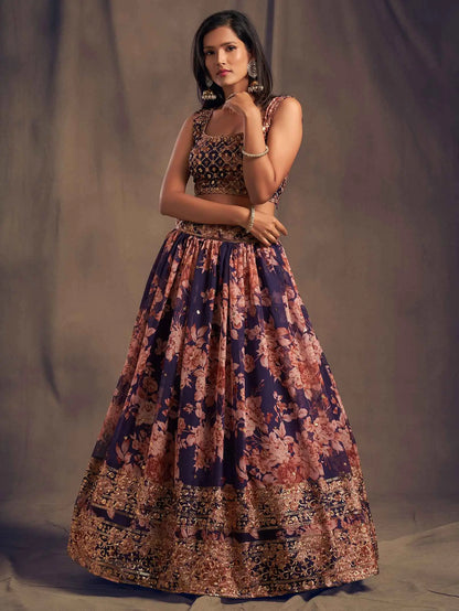 Lehenga en Organza à Imprimé Floral violet avec Travaux de Sequins