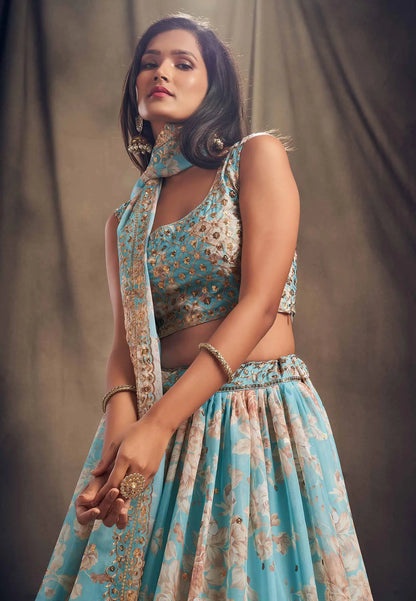 Lehenga en Organza à Imprimé Floral Bleu ciel avec Travaux de Sequins