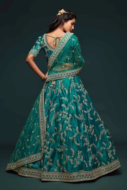 Lehenga Choli en Soie Vert Aigue-Marine Foncé avec Broderies au Fil, Zari, Dori et Sequins