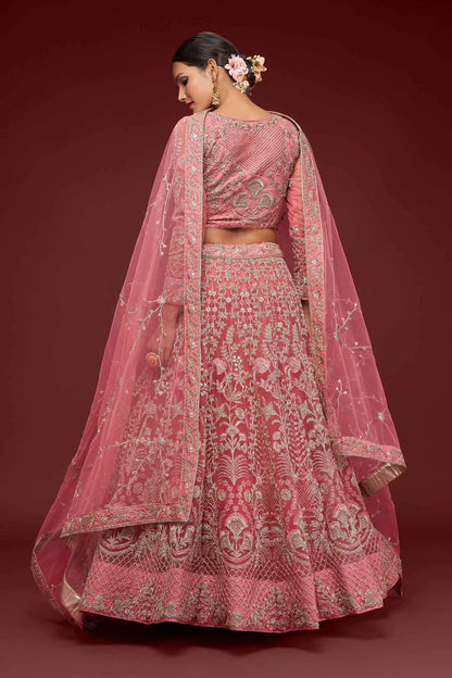 Lehenga Rose fantaisie en filet doux avec broderie en fil, zari, badla et fil dori pailleté COLLECTION JESAL
