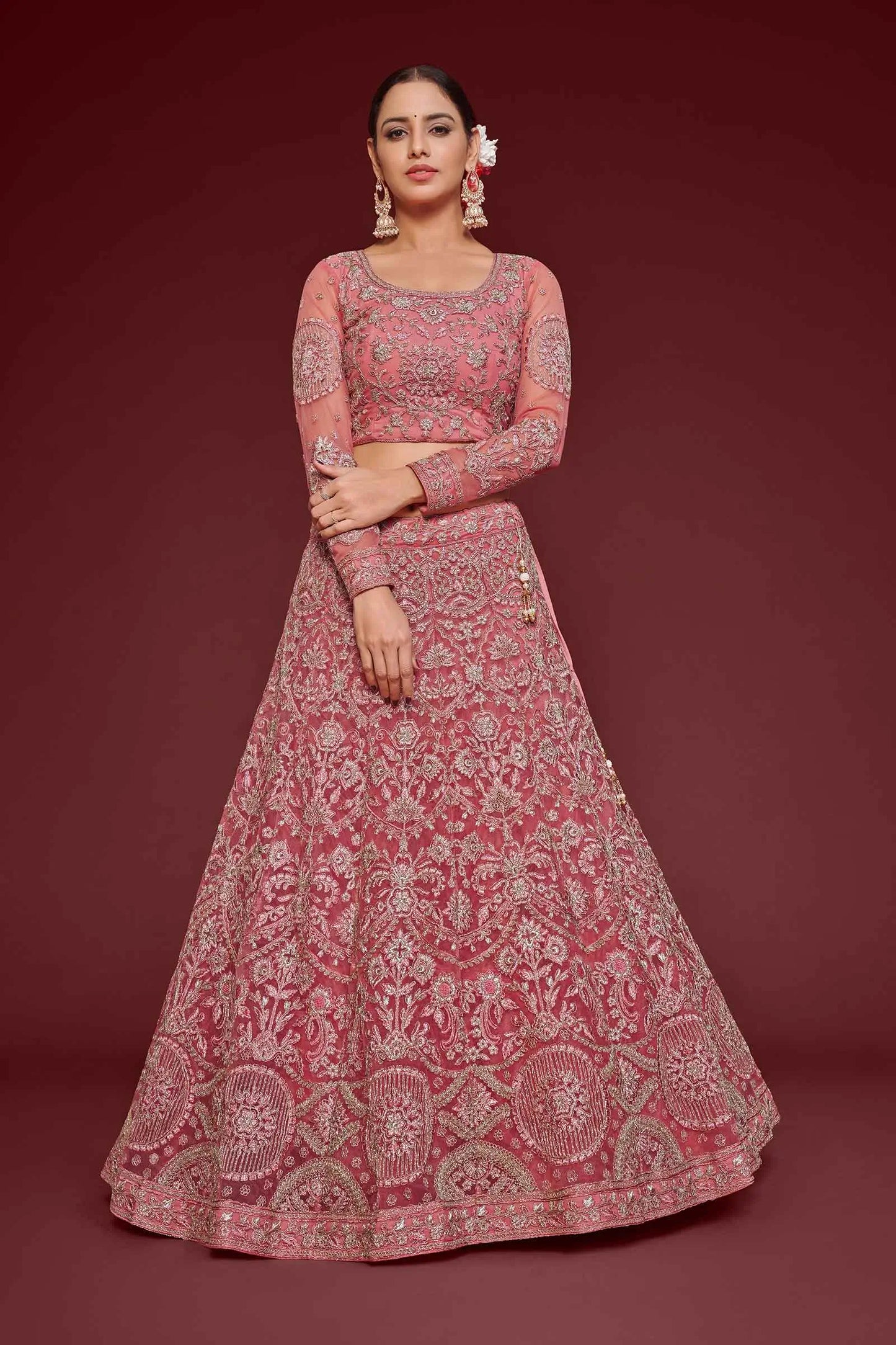 Lehenga Choli en tulle doux Rose fantaisie avec broderie en fil, zari, badla et dori pailleté COLLECTION JESAL