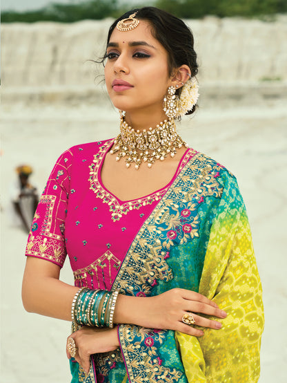 Sari rose fuchsia et jaune vif en pur tissu georgette bandhej avec travail fait main de moti et cut-dana COLLECTION KHUSHI
