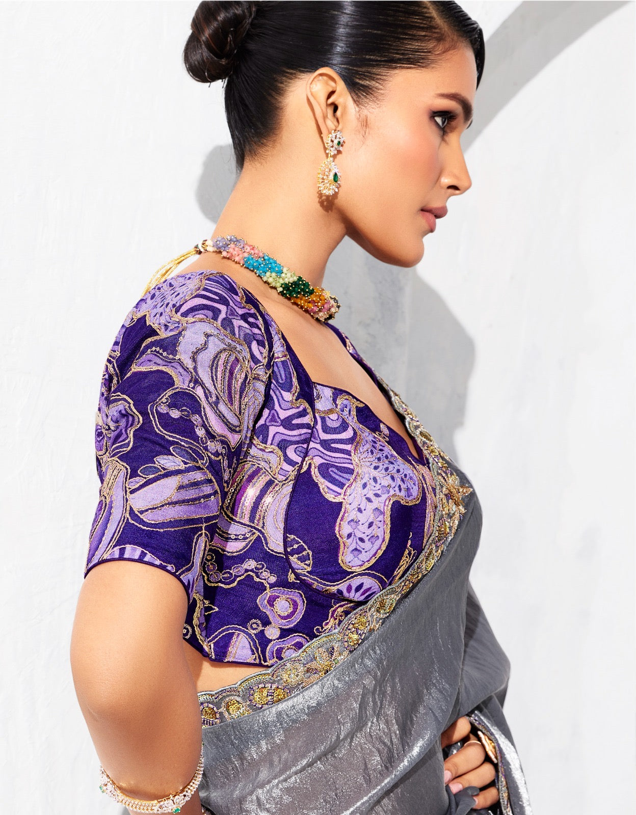 Sari gris clair glam organza fantaisie avec broderies COLLECTION LEYAA