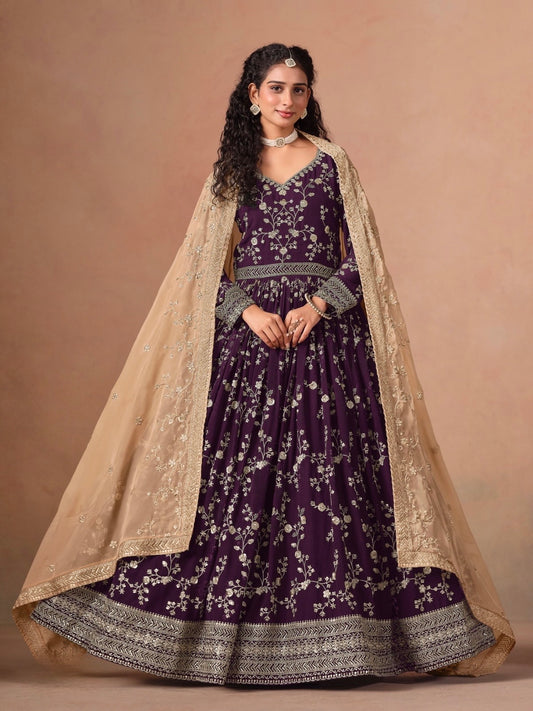 Eleganter rosa-grauer Braut-Lehenga mit Zarkan-Stickerei und Pailletten