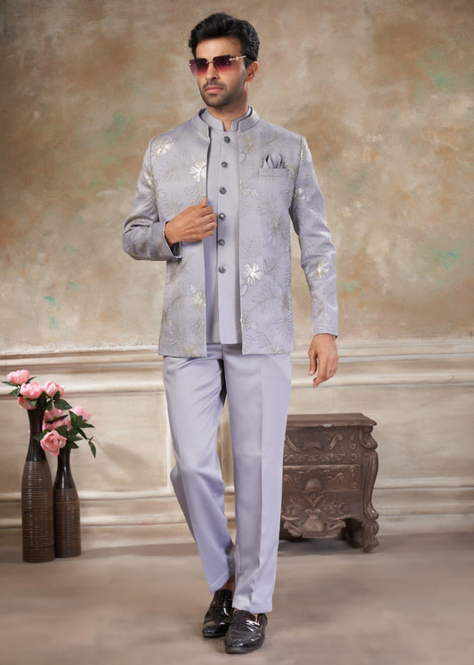 Ensemble Homme Costume Jodhpuri  Gris Clair Avec Poche Sur Veste Haut de Gamme en Terry Rayon avec Broderies et Sequins COLLECTION KANWAR