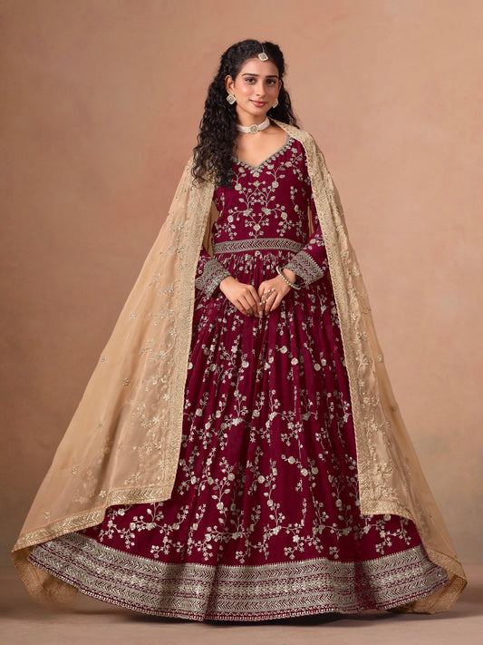 Eleganter rosa-grauer Braut-Lehenga mit Zarkan-Stickerei und Pailletten