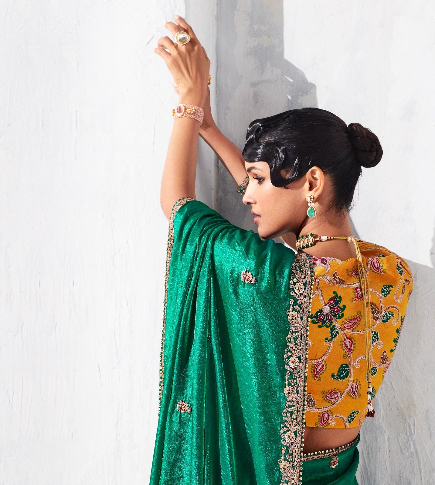 Sari vert émeraude glam organza fantaisie avec broderies COLLECTION LEYAA