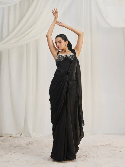 Sari de soirée noir glamour en organza avec travail fait main