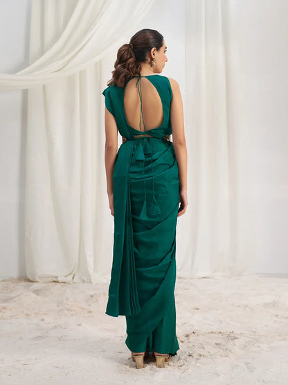 Sari de fête en organza vert émeraude avec travail à la main