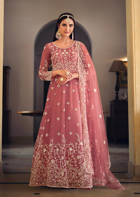 Gelbes Kleid / Abendkleid für besondere Anlässe aus Seide und Stickerei