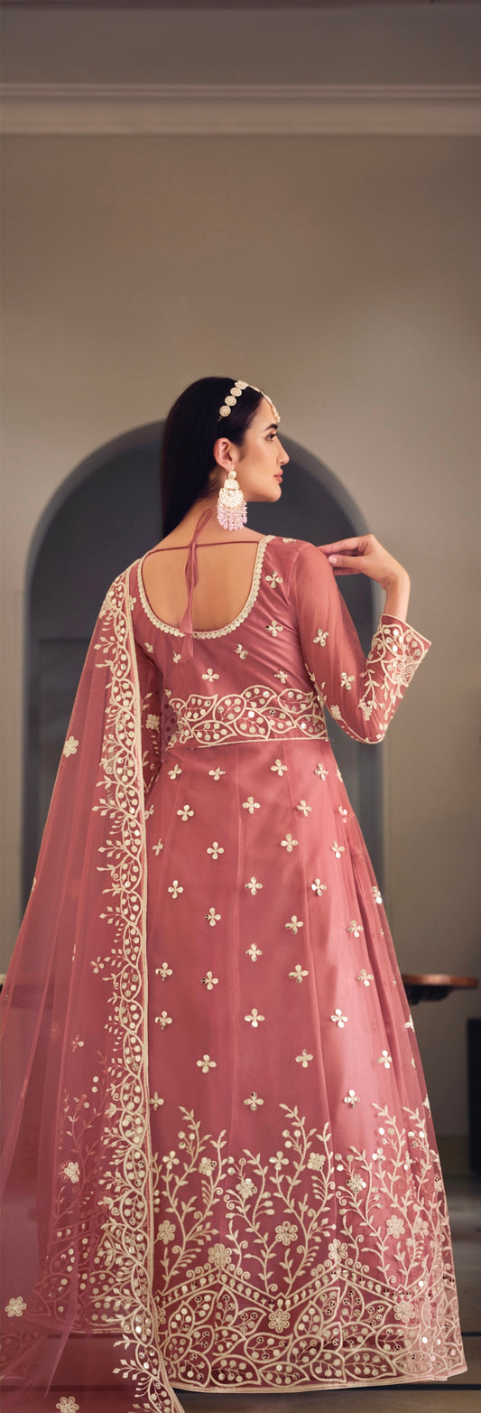 Gelbes Kleid / Abendkleid für besondere Anlässe aus Seide und Stickerei