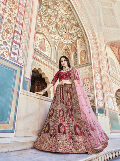 Eleganter rosa-grauer Braut-Lehenga mit Zarkan-Stickerei und Pailletten