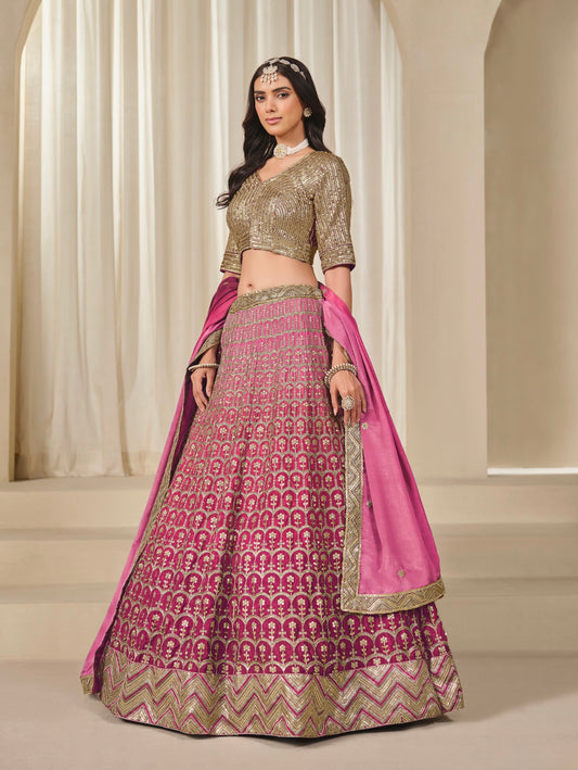 Eleganter rosa-grauer Braut-Lehenga mit Zarkan-Stickerei und Pailletten