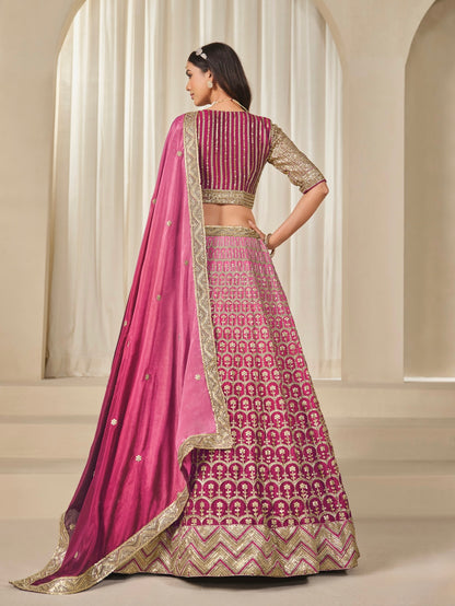 Eleganter rosa-grauer Braut-Lehenga mit Zarkan-Stickerei und Pailletten