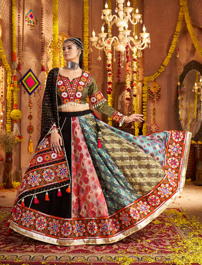Lehenga festif de Navratri noir multicolore tradition gujarati broderies en viscose rayon et georgette